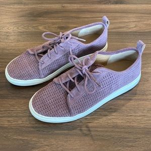 Lucky Brand Maroon Lawove Sneakers